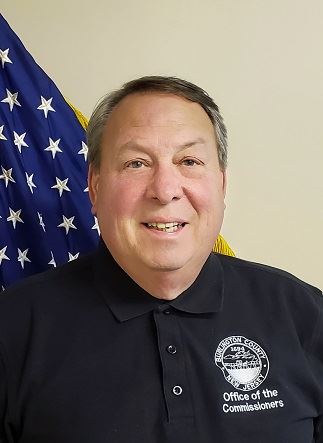 Tom Pullion Headshot April 2022-small