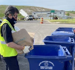 paper shredding event 1 (2)-resized