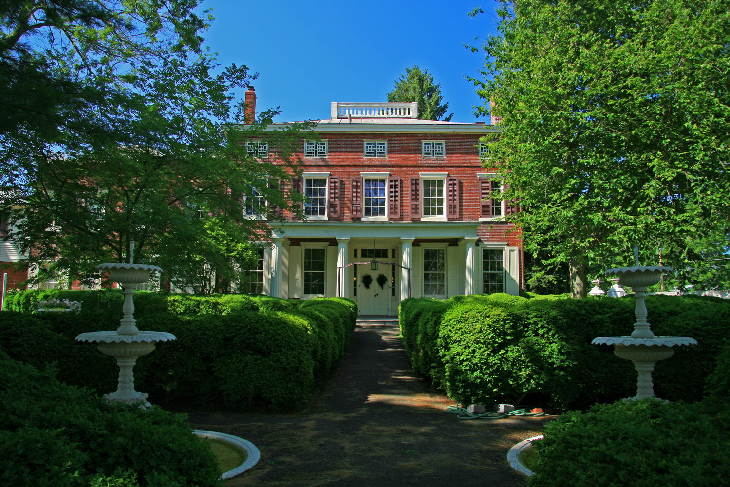 Smithville Mansion